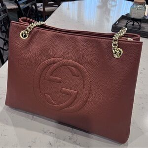 NWOT - Beautiful brown/brick color shoulder bag